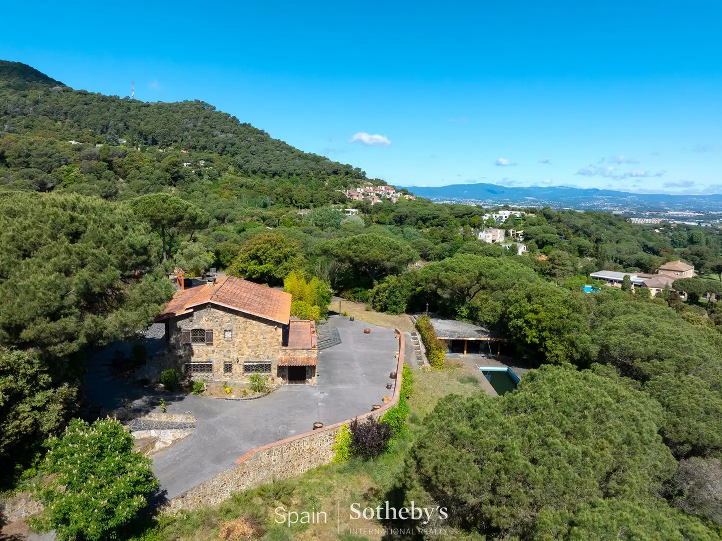 House with pool for sale in Av. Can Corbera, imagen 30