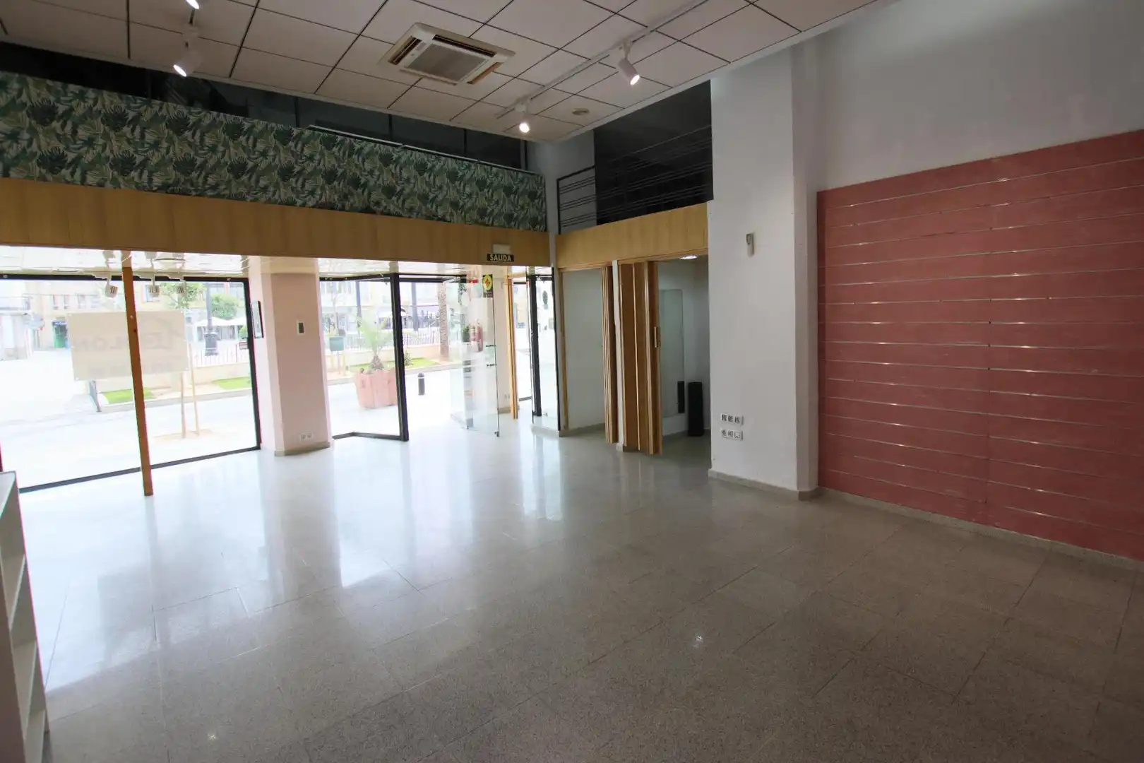 Geschaftsraum zur Miete in Montijo