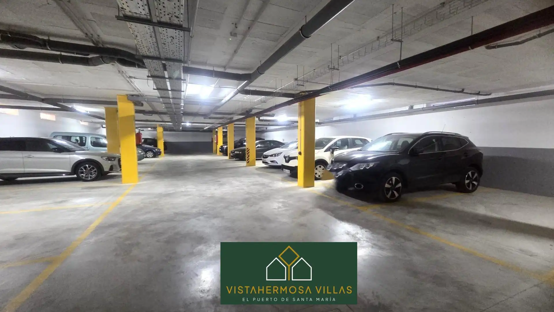 Parking de Piso en venta en El Puerto de Santa María con Terraza y Piscina comunitaria