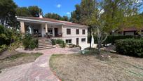 Vista exterior de Casa o xalet en venda en Llíria amb Aire condicionat, Terrassa i Piscina