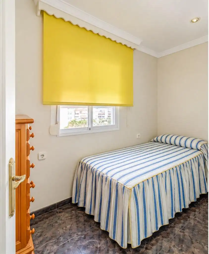 Habitación de Apartamento en venta en Estepona con Aire acondicionado, Calefacción y Terraza