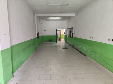 Local comercial en venda a A Piringalla - Albeiros - Garabolos