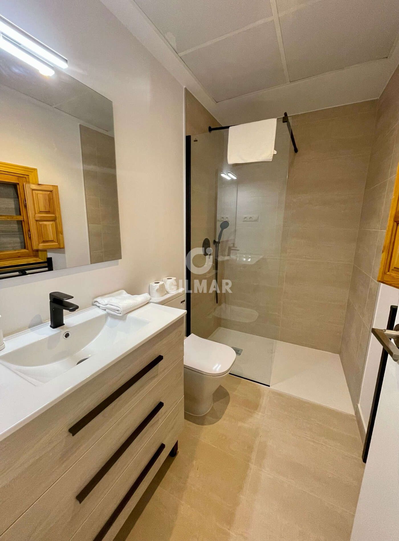 Bathroom of Flat for sale in  Madrid Capital  with Heating