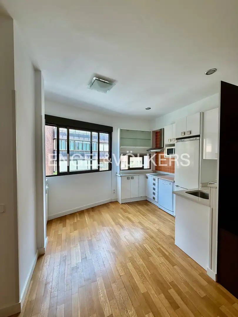 Exterior view of Flat for rent in Madrid  with Air Conditioner and Heating