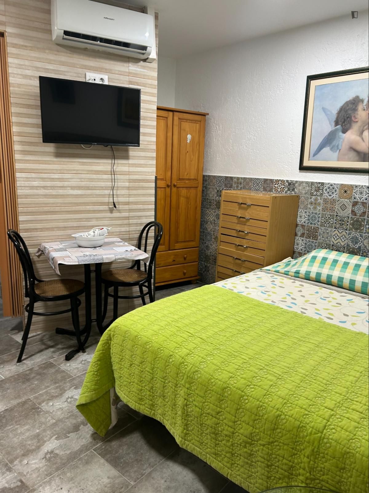 Bedroom of Study to rent in L'Hospitalet de Llobregat  with Air Conditioner, Heating and Furnished