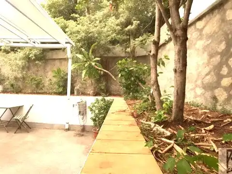 Detached homes for sale in El Manantial