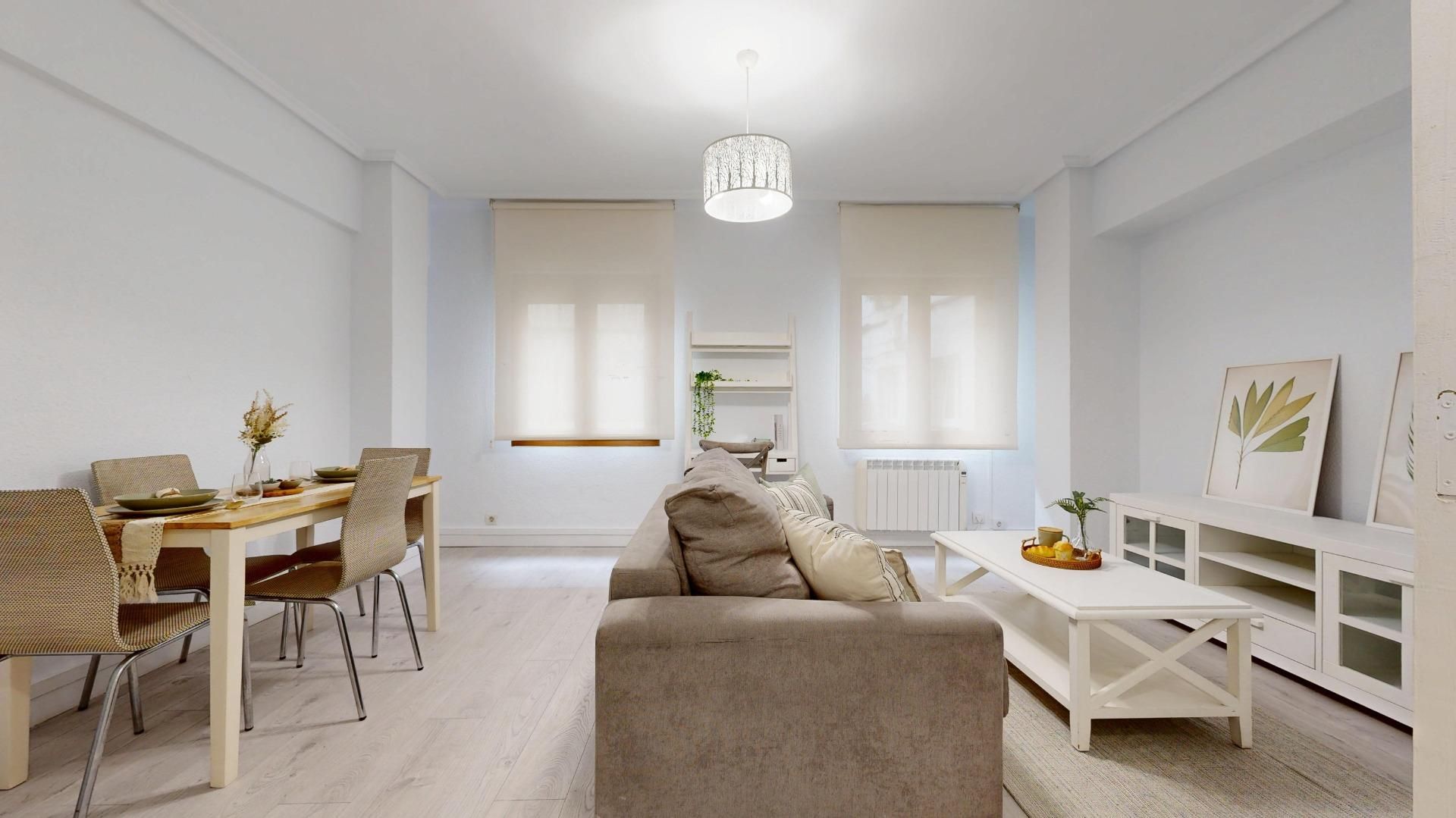 Living room of Flat for sale in Bilbao   with Heating and Alarm