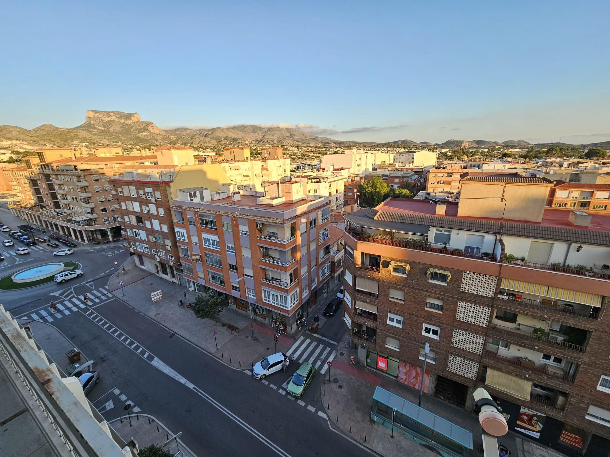 Exterior view of Apartment for sale in Elda  with Air Conditioner, Heating and Balcony