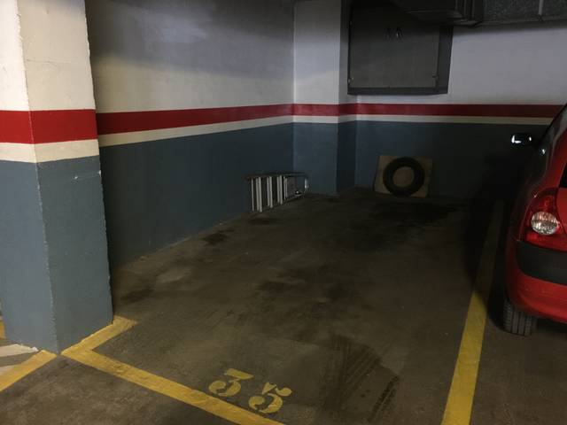 Garaje en Venta en Passeig Maragall, 253 en El Guinardó