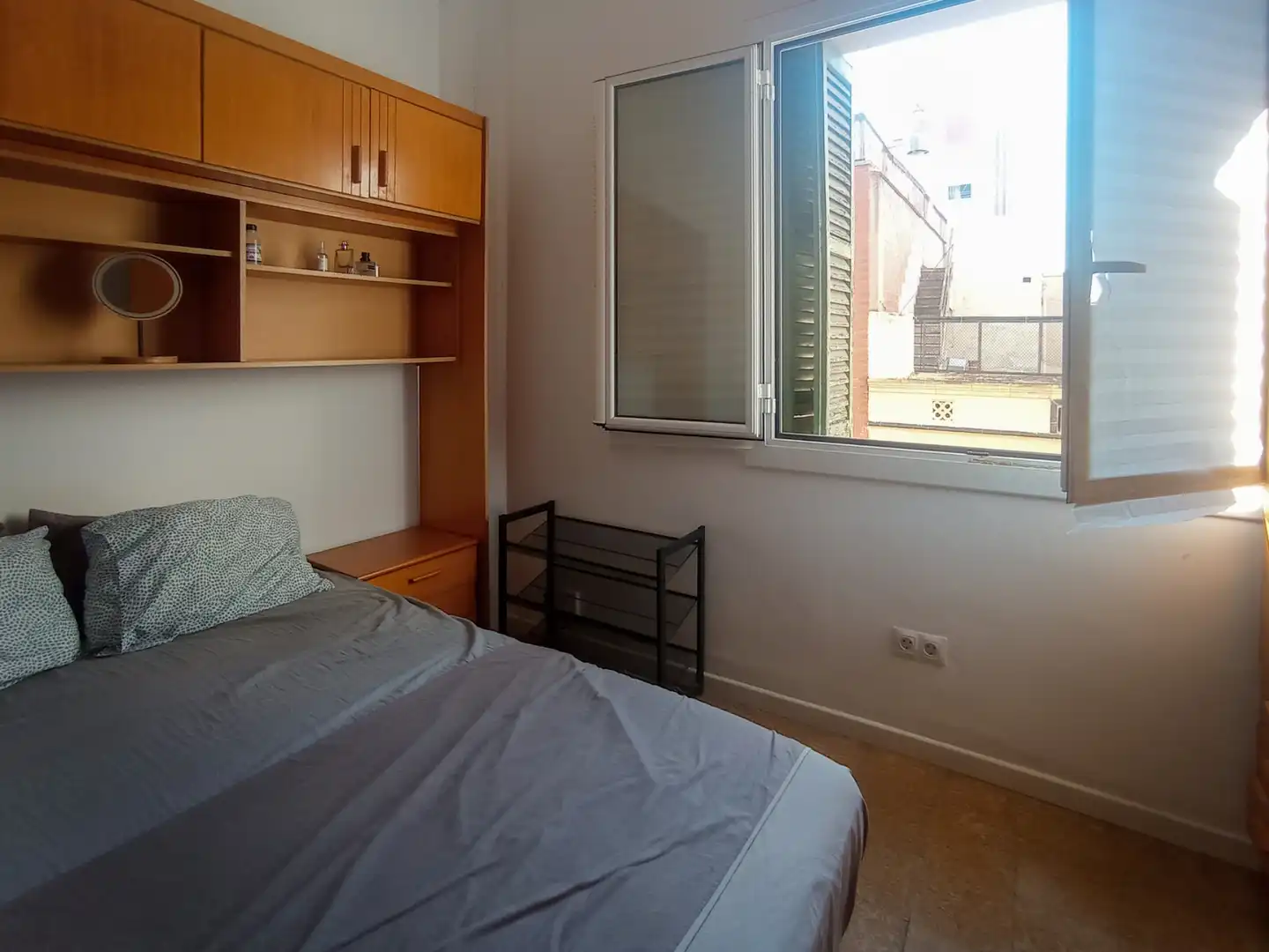 Bedroom of Flat for sale in Barcelona  with Air Conditioner, Balcony and Alarm