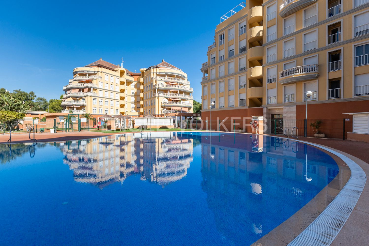 Swimming pool of Apartment for sale in Dénia  with Air Conditioner, Heating and Swimming Pool