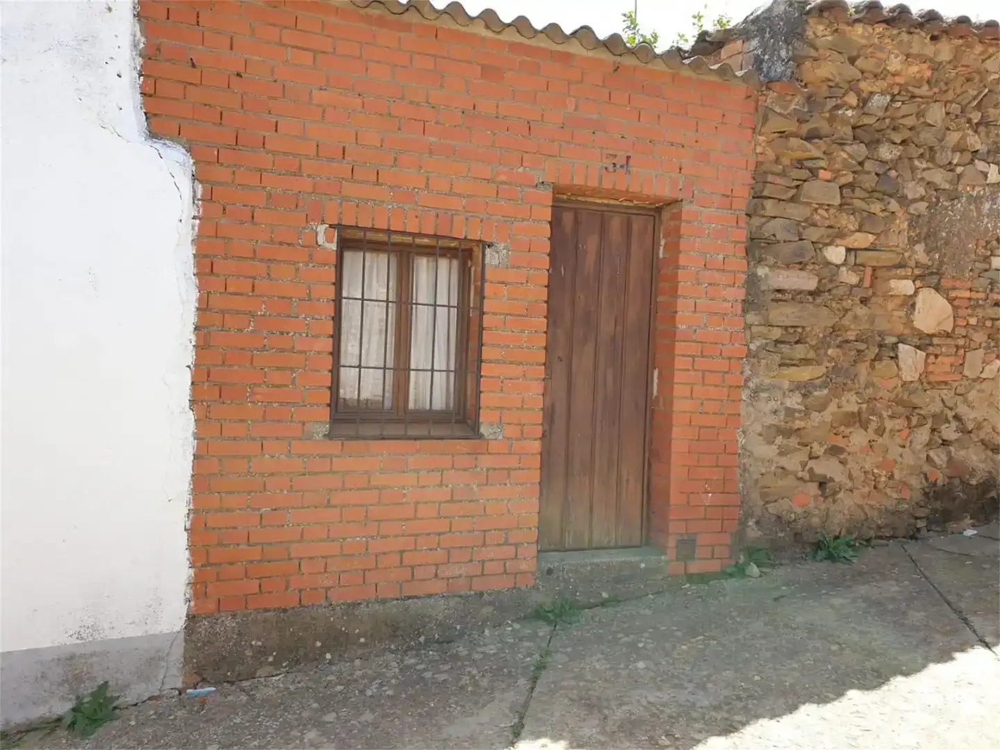 Vista exterior de Planta baja en venta en Puebla de Alcocer