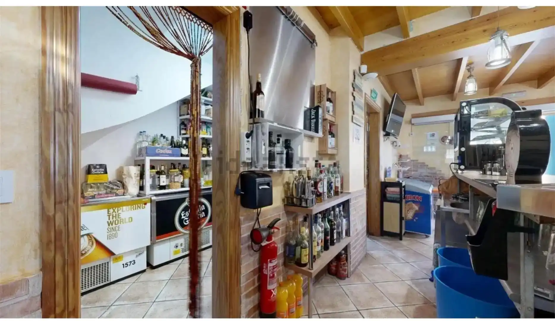 Kitchen of Commercial properties for rent in Oliva  with Air Conditioner