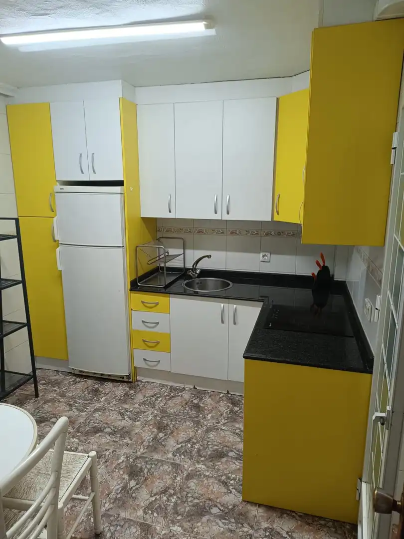 Appartamento con terrazza in affitto a Centro, imagen 16