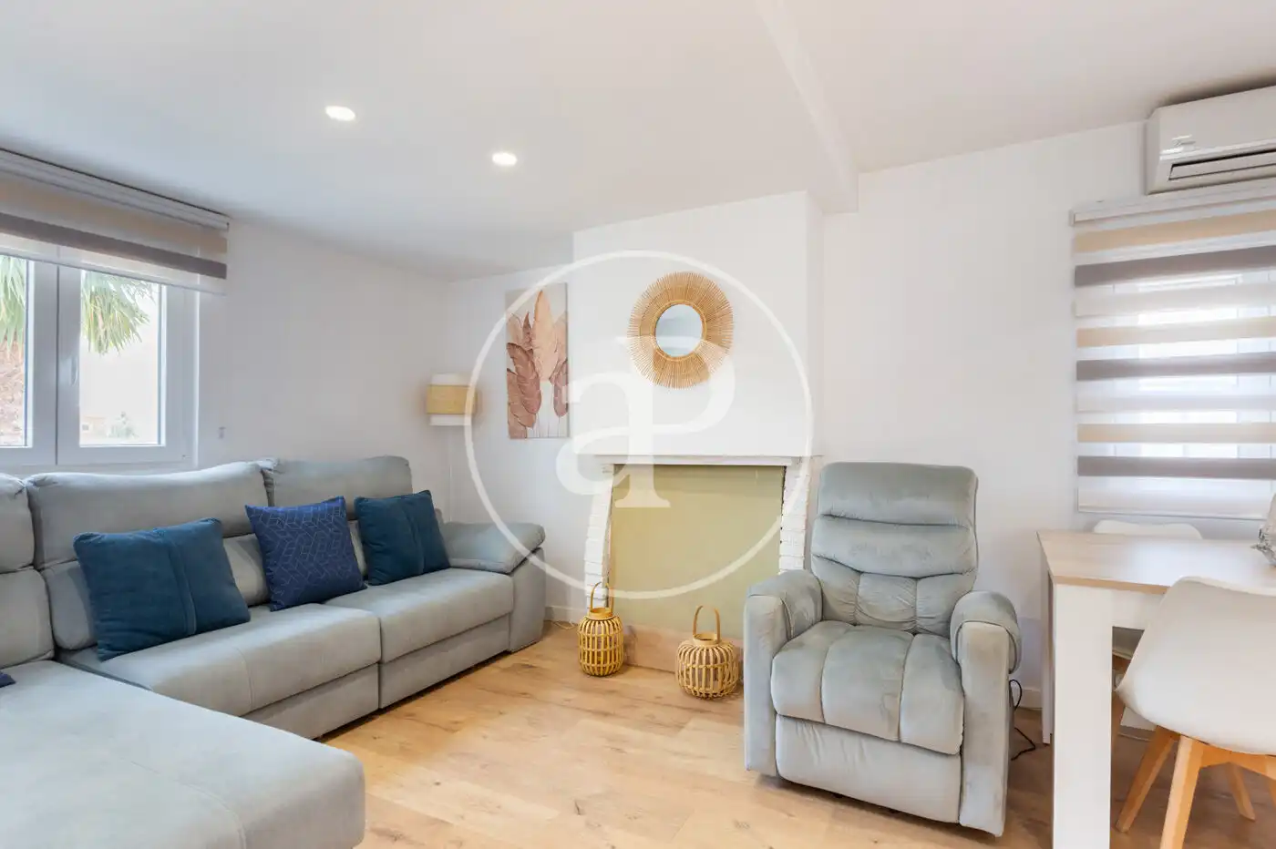 Sala de estar de Casa o chalet en venta en La Pobla de Vallbona con Aire acondicionado, Jardín privado y Terraza