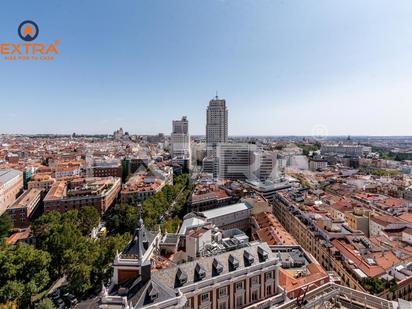 Exterior view of Flat to rent in  Madrid Capital  with Air Conditioner