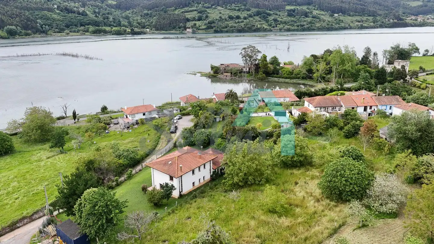 Casa o chalet en venta en Villaviciosa con Calefacción, Jardín privado y Parquet