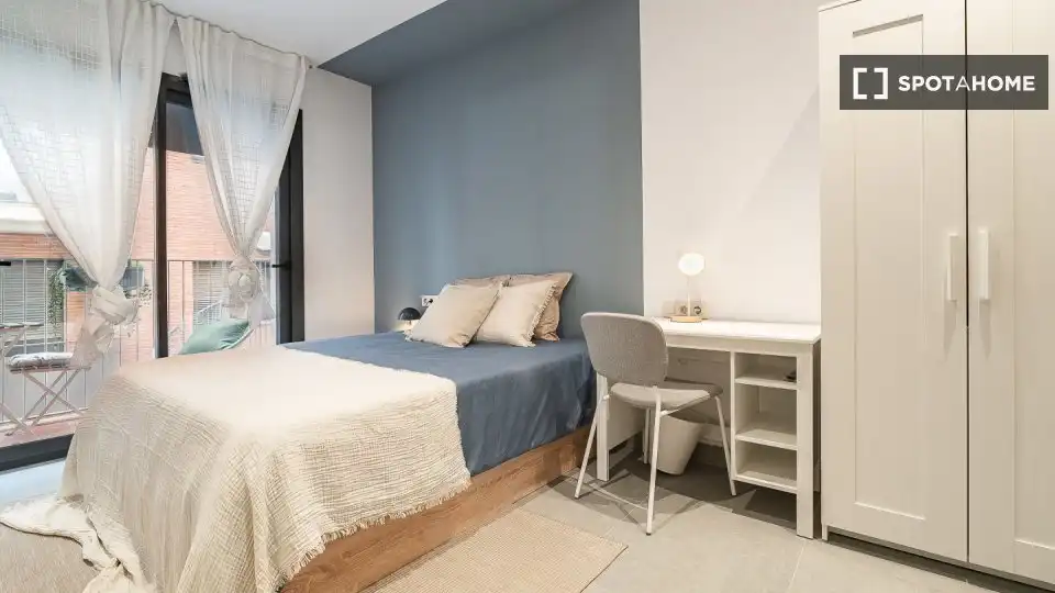 Habitación de Piso para compartir en Barcelona con Aire acondicionado, Calefacción y Terraza