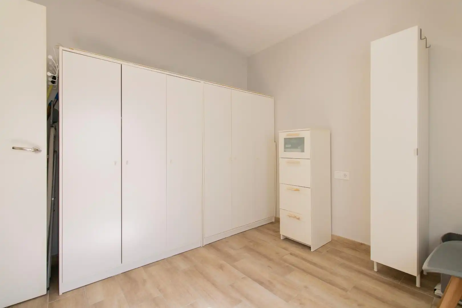 Bedroom of Flat for sale in Valencia  with Air Conditioner