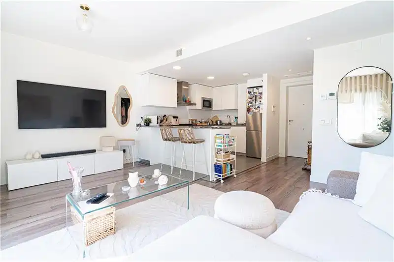 Living room of Flat for sale in Calvià  with Air Conditioner, Terrace and Community pool