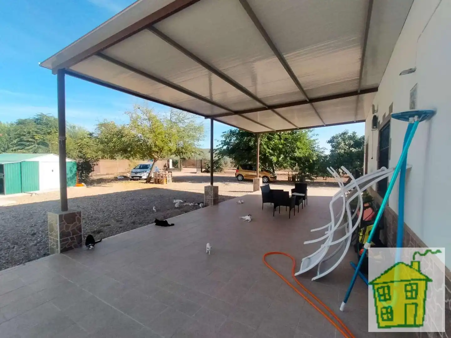 Terraza de Finca rústica en venta en Marmolejo con Jardín privado