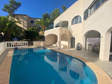 Xalet amb piscina en venda a Santa Ponça