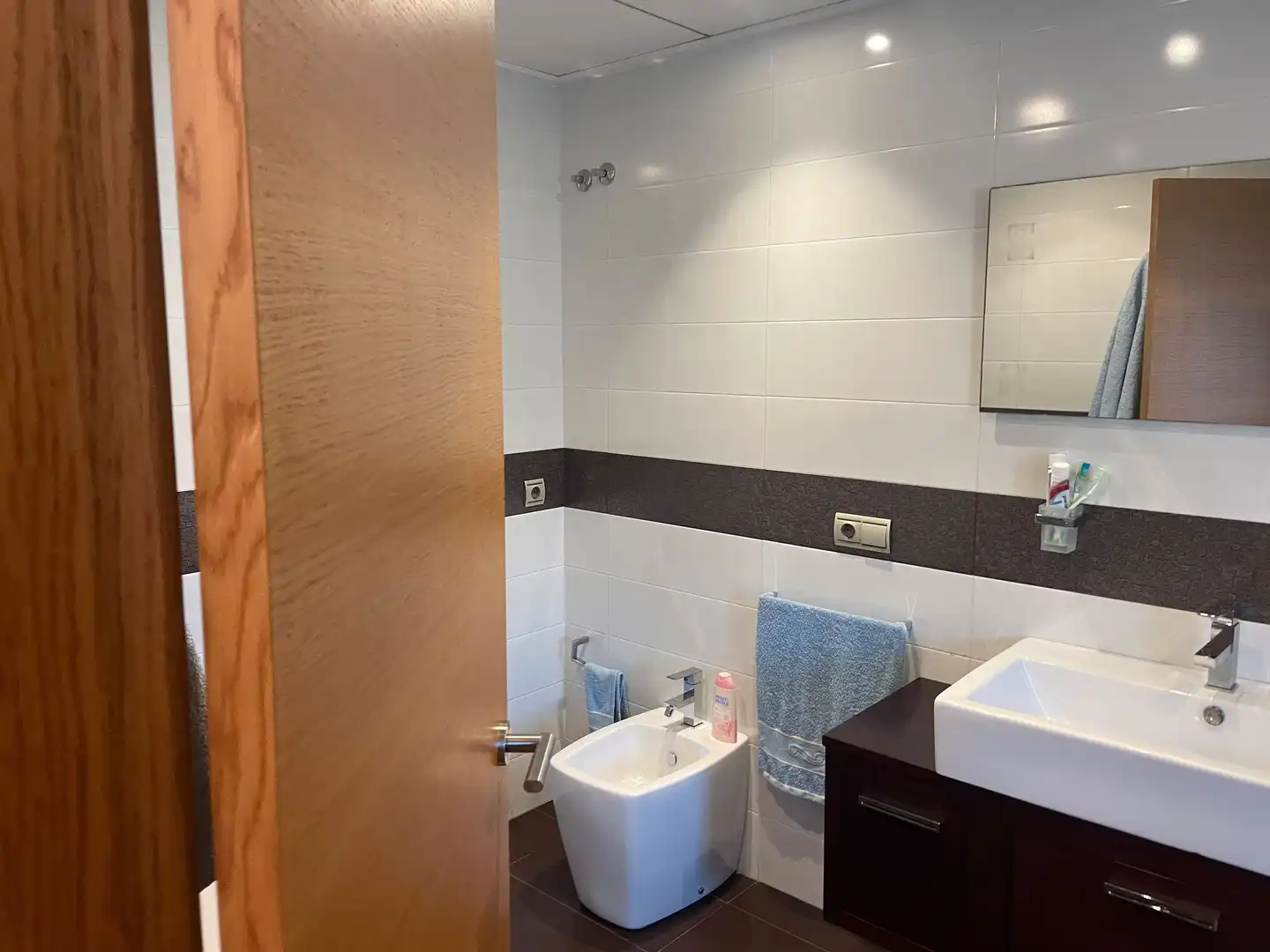 Bany de Casa o xalet en venda en Orihuela amb Aire condicionat, Jardí privat i Parquet