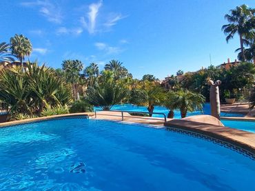 Apartament amb piscina en venda a Milla de Oro
