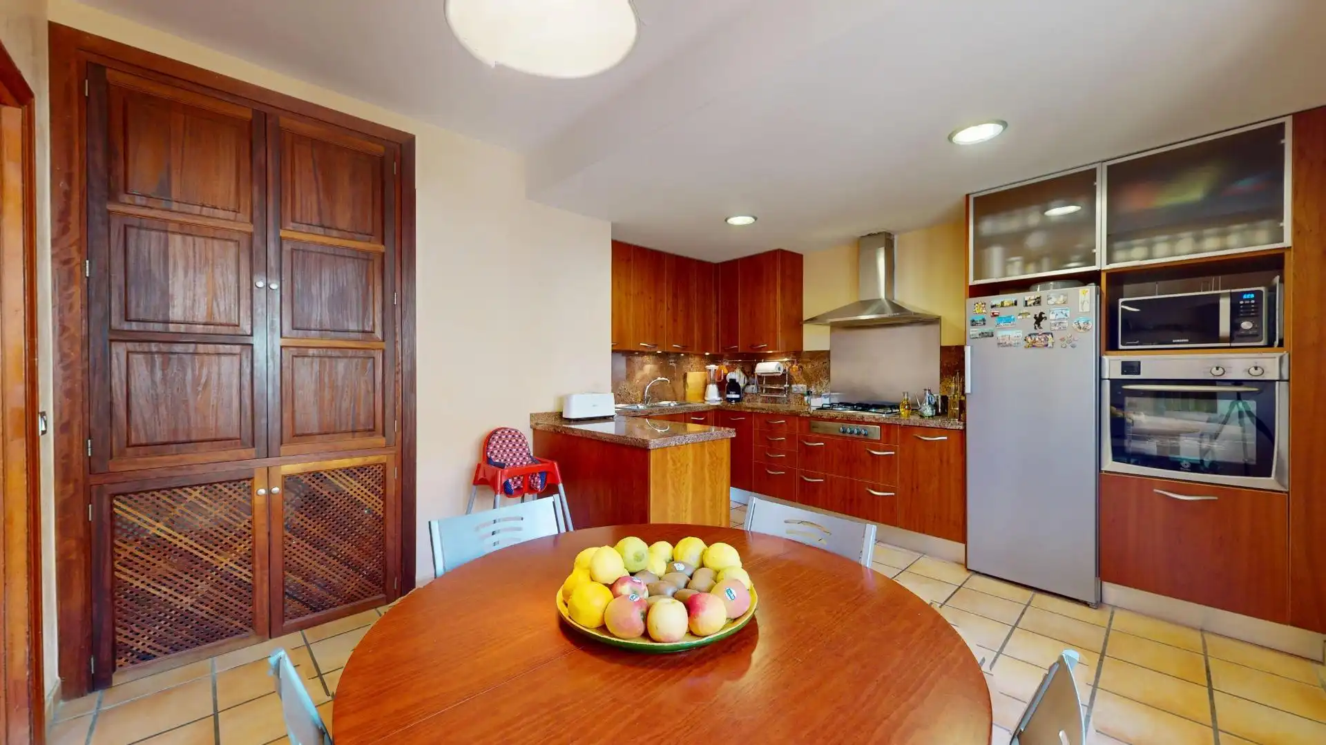 Cuina de Casa o xalet en venda en  Palma de Mallorca amb Aire condicionat, Jardí privat i Terrassa
