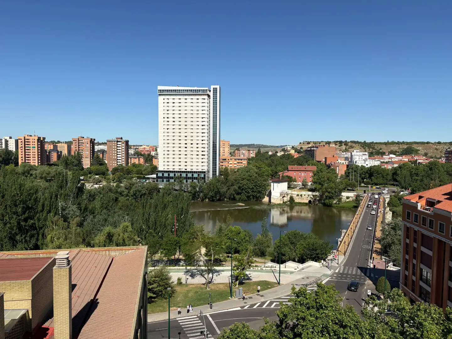 Vista exterior de Pis en venda en Valladolid amb Terrassa i Traster