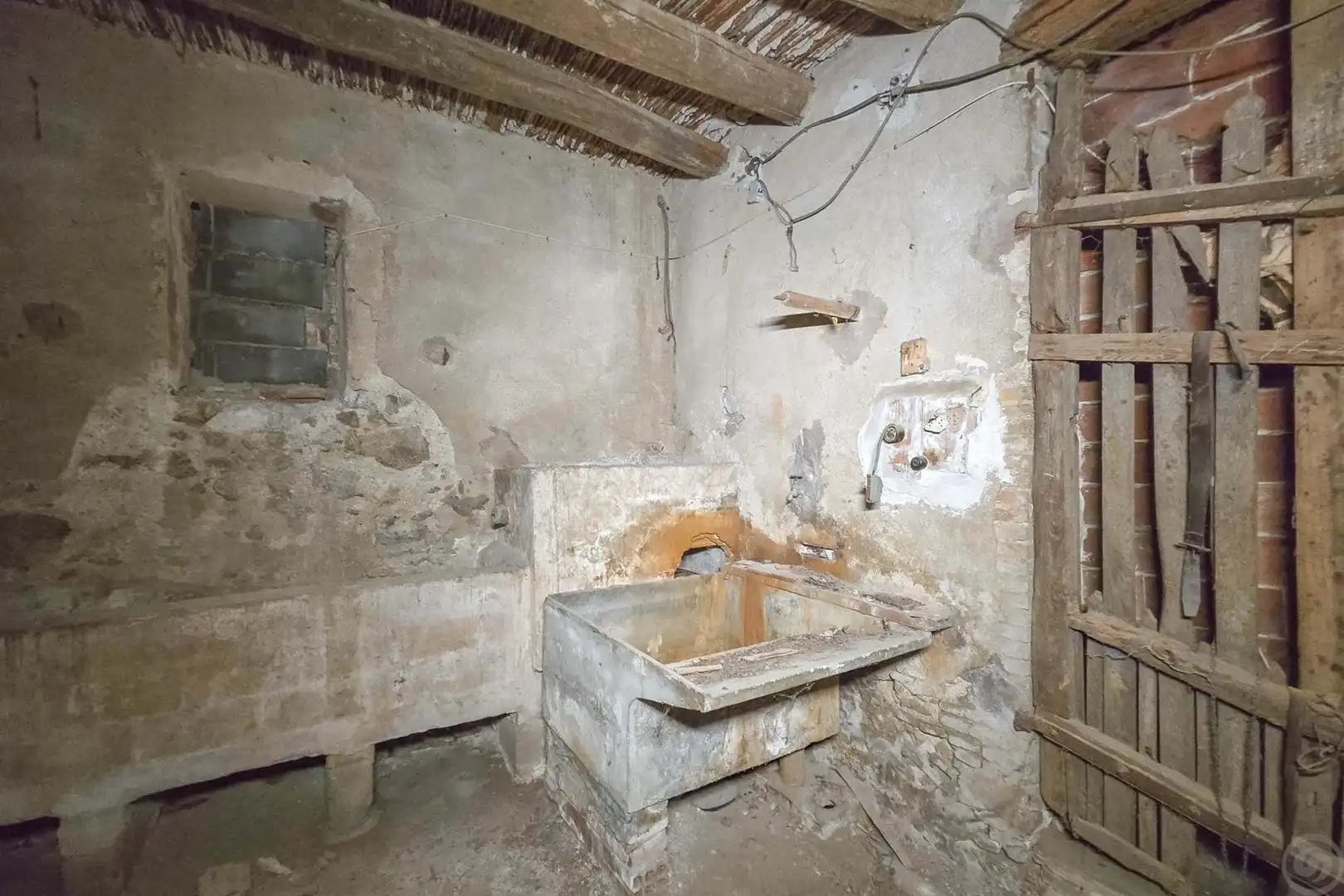 Cocina de Finca rústica en venta en Castelló d'Empúries con Trastero