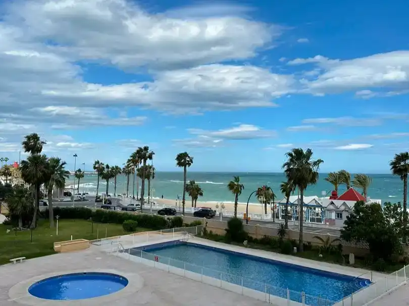 Swimming pool of Flat for rent in Benalmádena  with Air Conditioner, Swimming Pool and Furnished