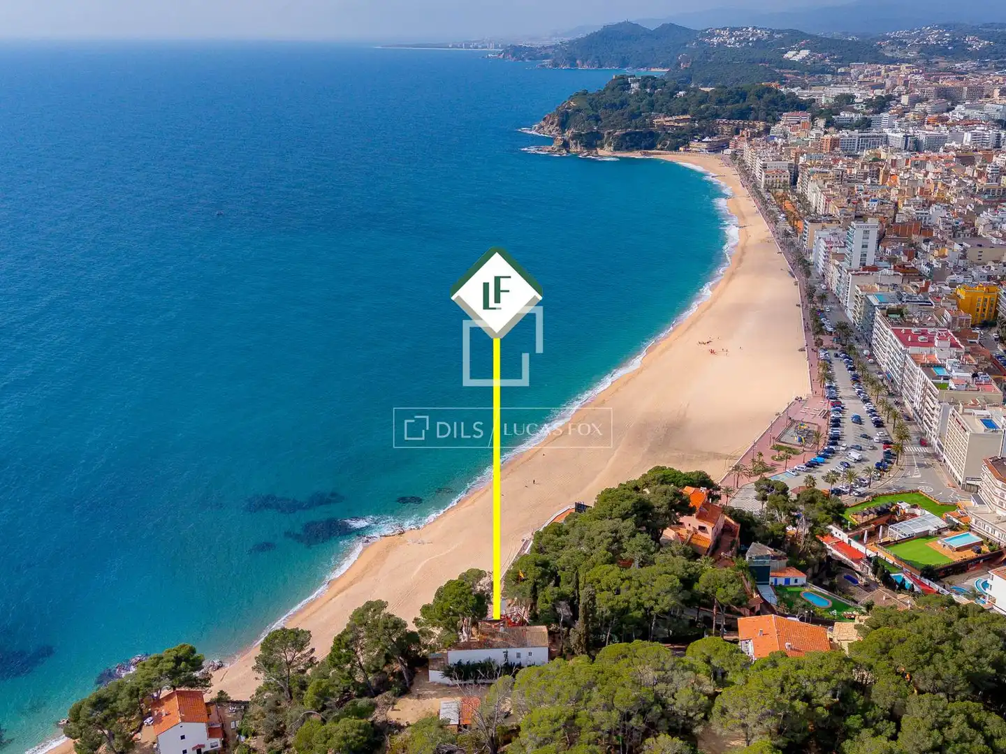 Vista exterior de Casa o xalet en venda en Lloret de Mar amb Jardí privat, Traster i Piscina