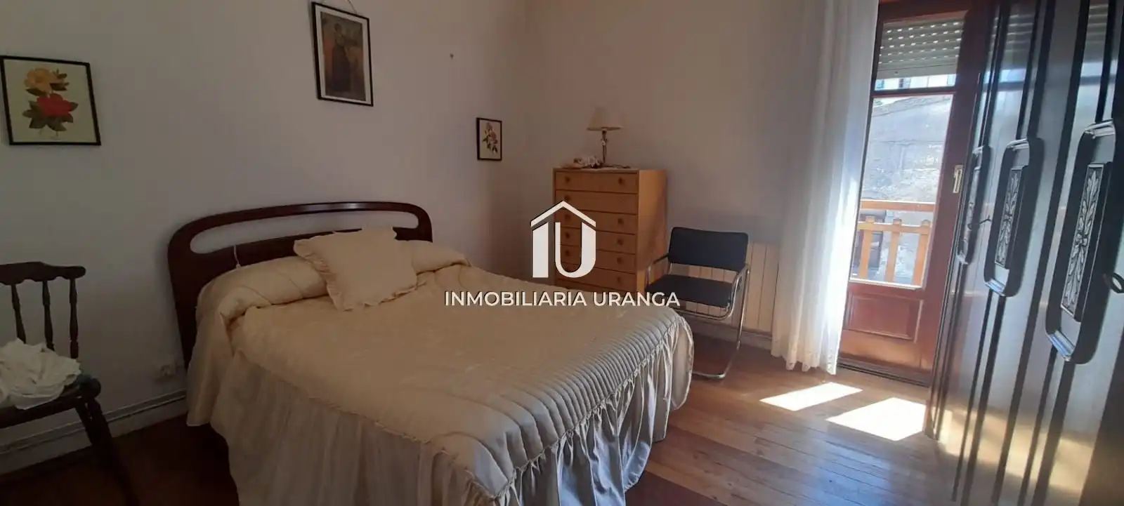 Schlafzimmer von Haus oder Chalet zum Verkauf in Laredo mit Heizung, Privatgarten und Terrasse