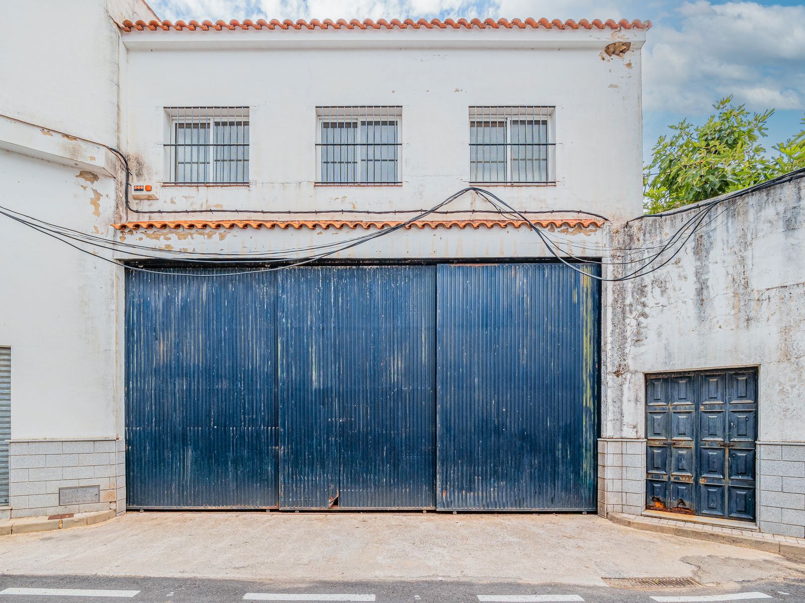 Exterior view of Industrial buildings for sale in Jabugo