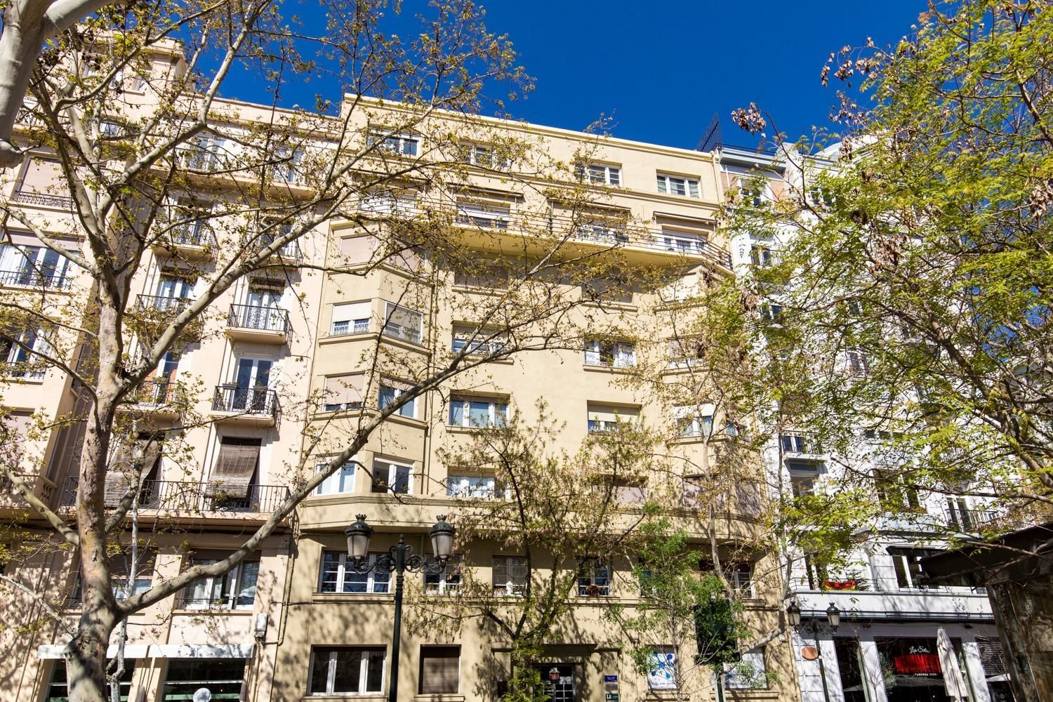 Vista exterior de Piso en venta en  Zaragoza Capital con Calefacción, Parquet y Balcón