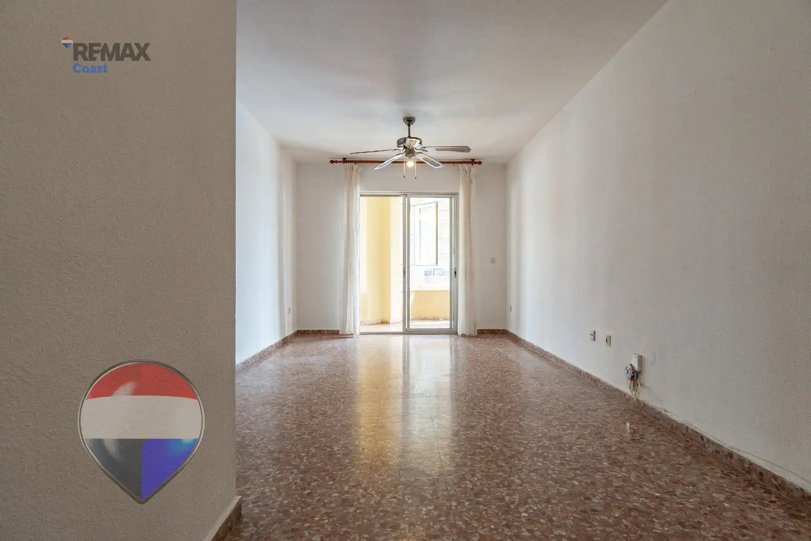 Wohnung zum Verkauf in Rincón de la Victoria mit Privatgarten, Terrasse und Gemeinschaftspool