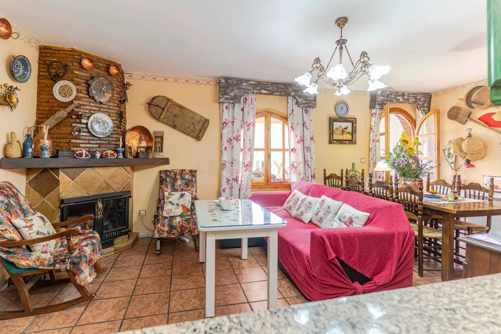 Sala de estar de Casa o chalet en venta en Güéjar Sierra con Jardín privado, Trastero y Piscina