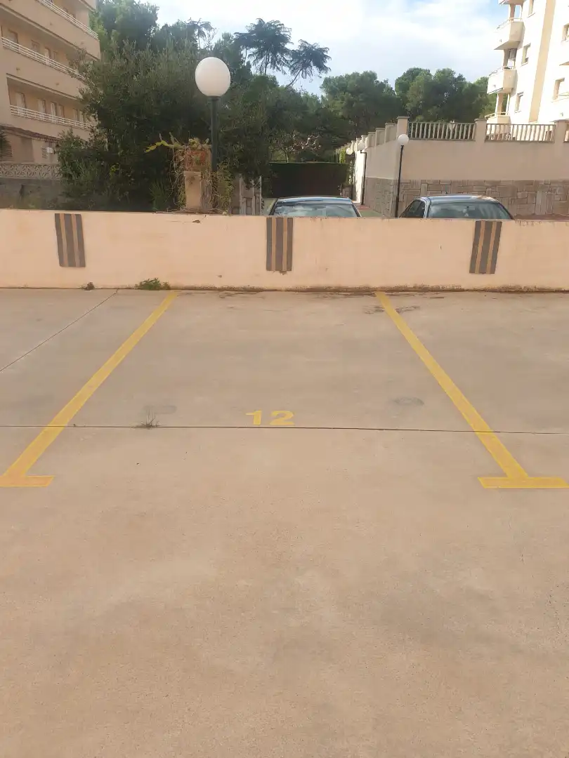 Parkplatz von Wohnungen zum Verkauf in Mont-roig del Camp mit Klimaanlage, Terrasse und Möbliert