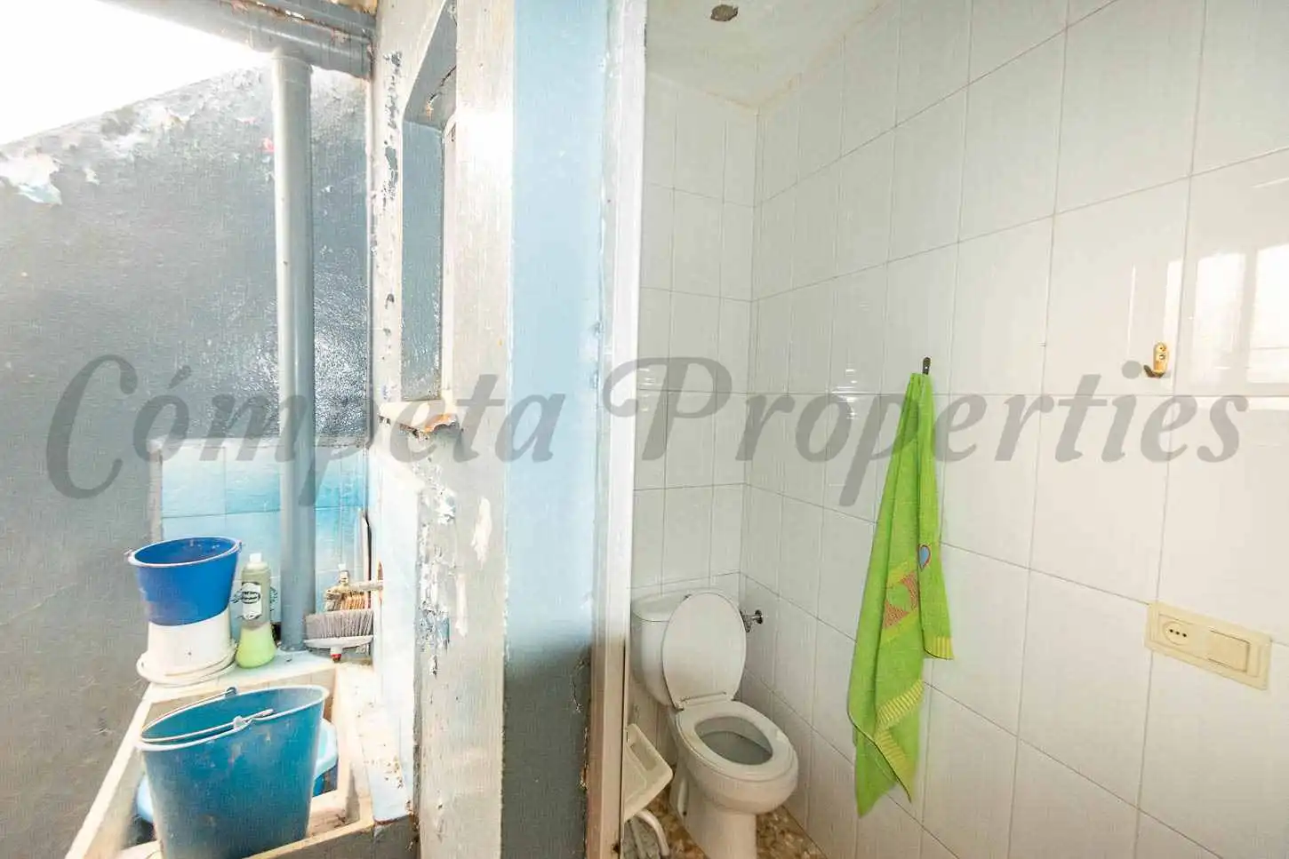 Baño de Casa adosada en venta en Torrox con Terraza, Trastero y Amueblado