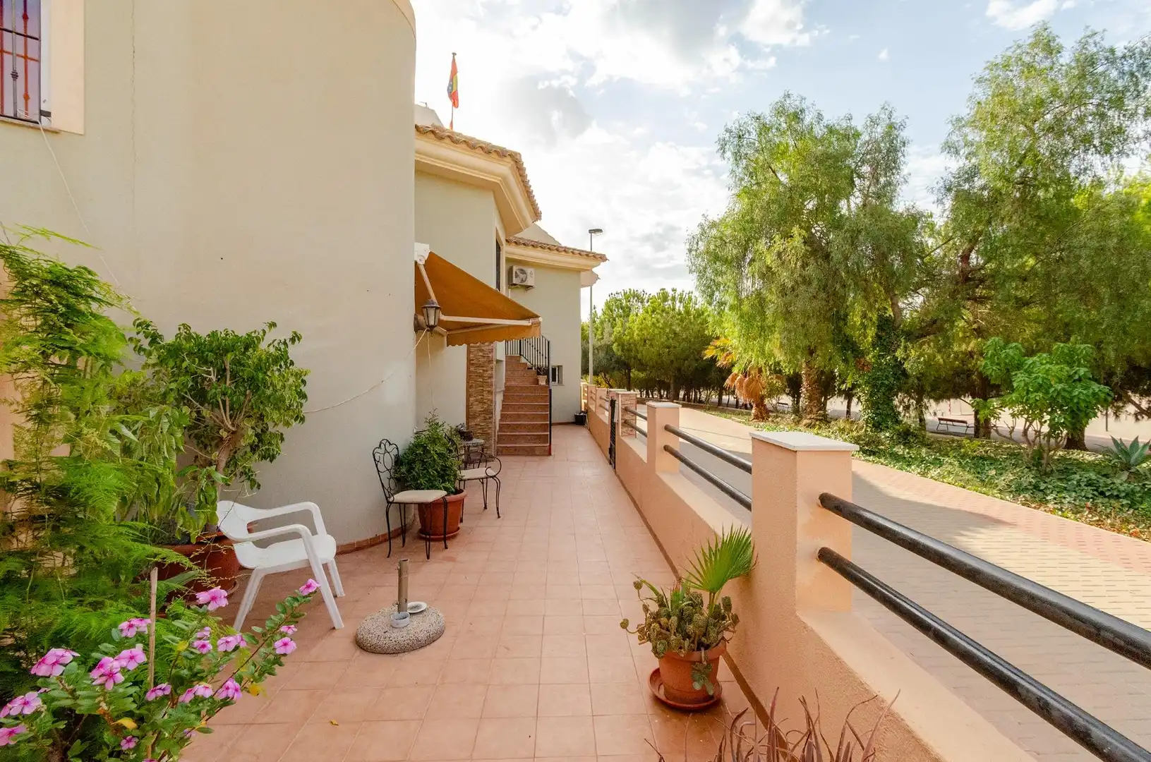 Terrassa de Casa o xalet en venda en Cartagena amb Aire condicionat, Jardí privat i Terrassa