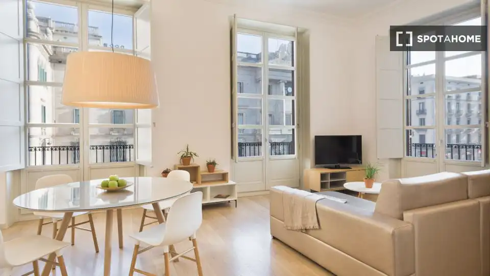 Flat with terrace to rent in Ciutat Vella