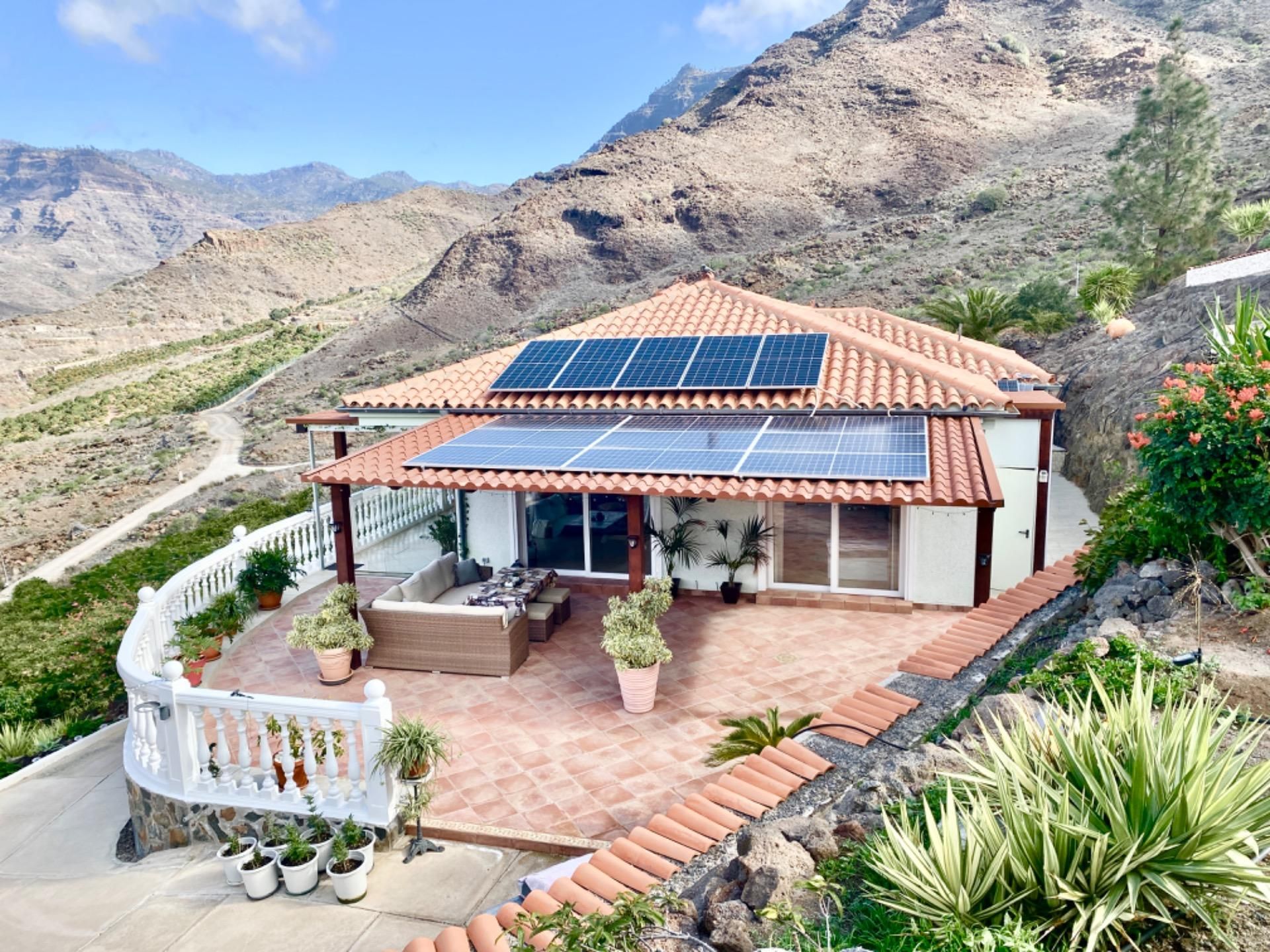 Exterior view of House or chalet for sale in Mogán  with Air Conditioner, Heating and Private garden