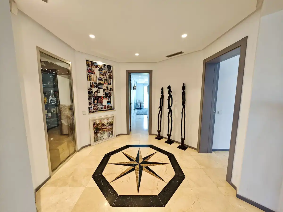 Attic for sale in Marbella  with Air Conditioner, Terrace and Storage room