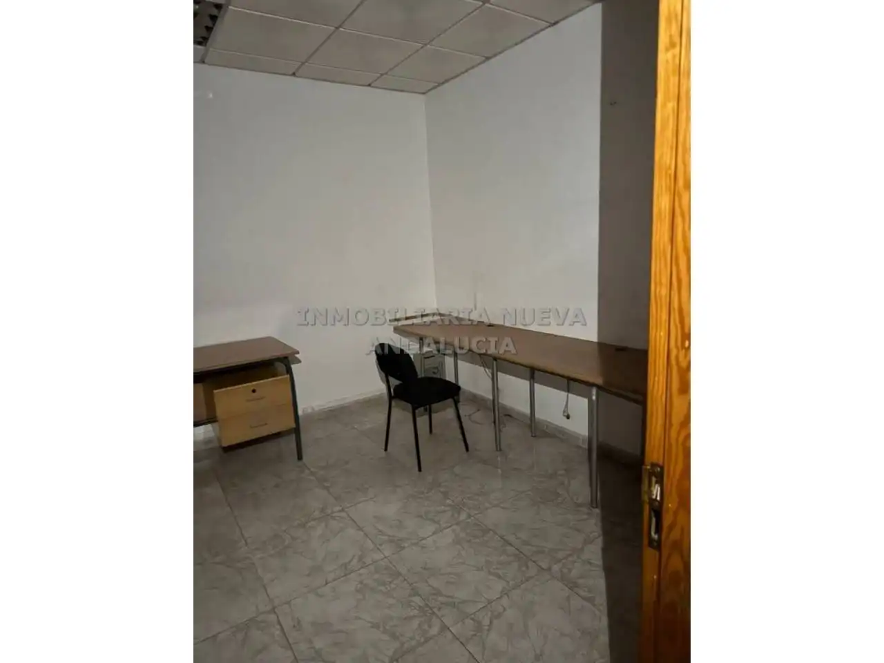 Local comercial de lloguer a Nueva Andalucía, imagen 3