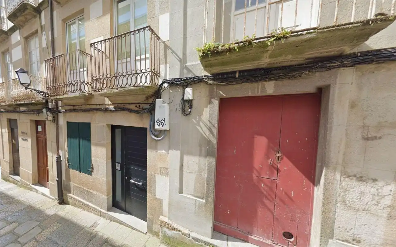 Vista exterior de Pis en venda en Viveiro amb Terrassa i Balcó