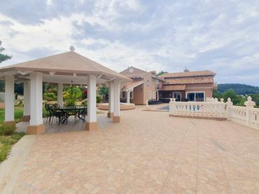 Villa avec piscine à vendre à La Nucia Pueblo