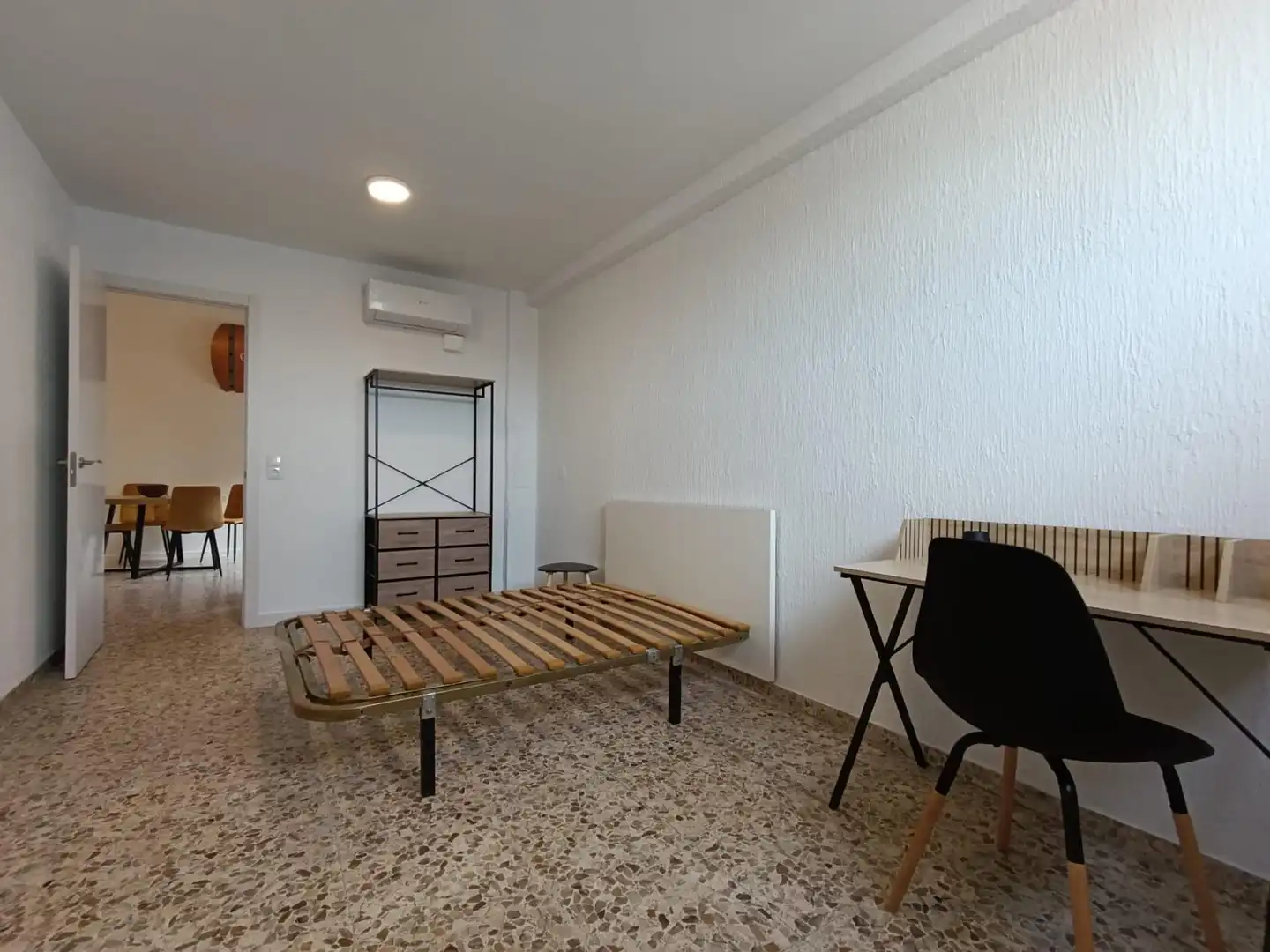Habitación de Piso de alquiler en Murcia con Aire acondicionado y Amueblado