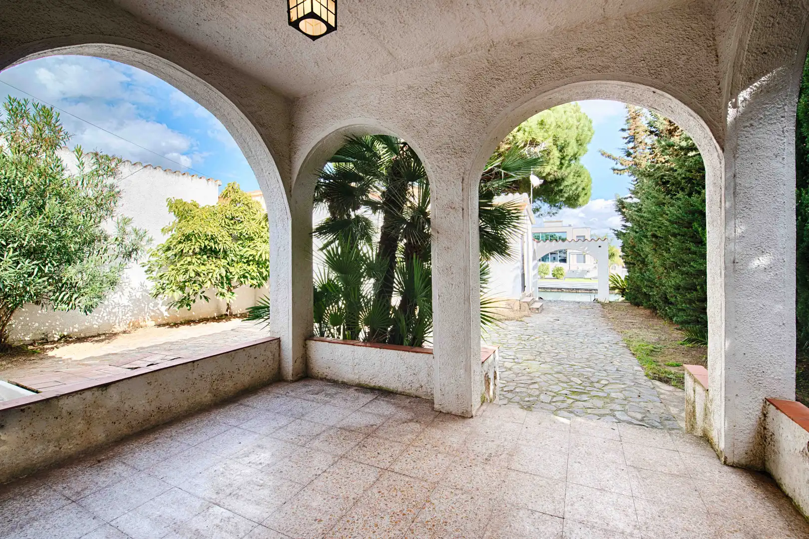 Houses for sale in Empuriabrava