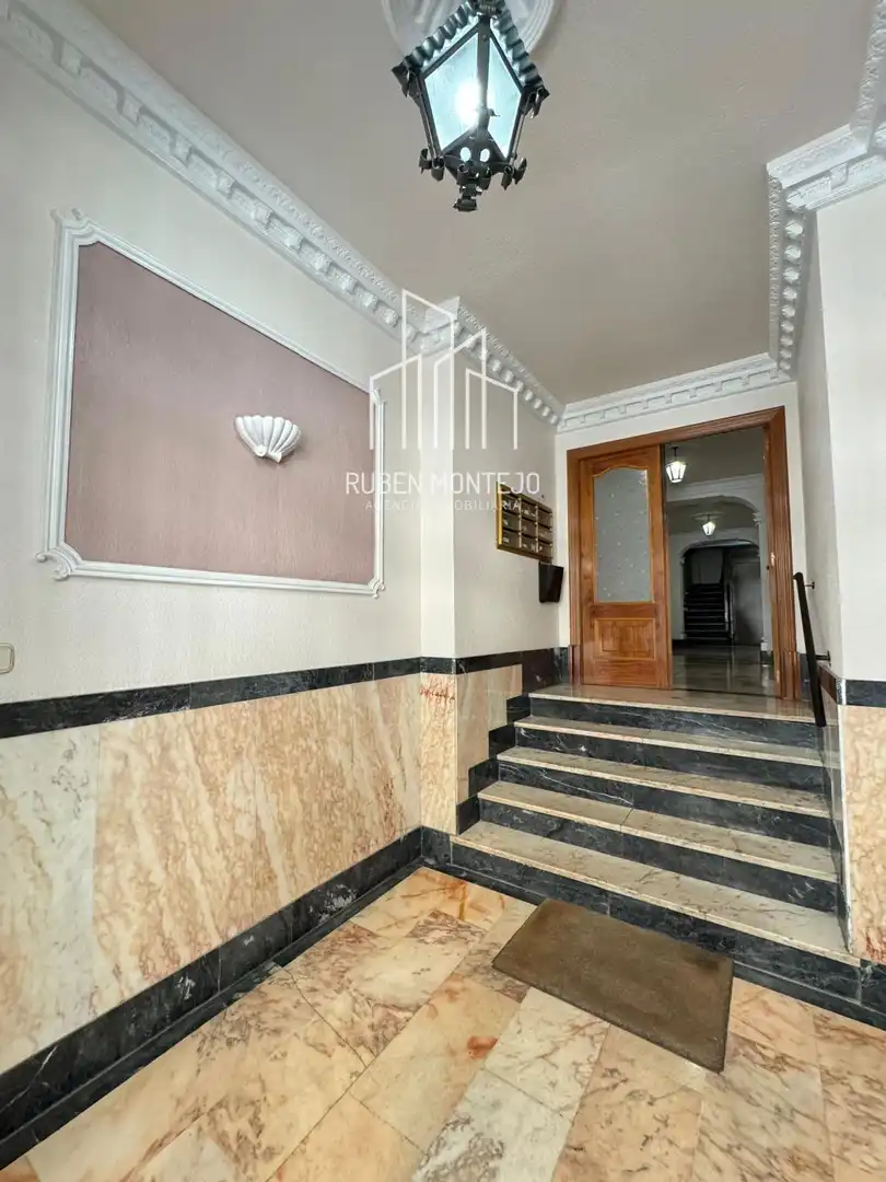 Apartamento de alquiler en Universidad - Tenerías